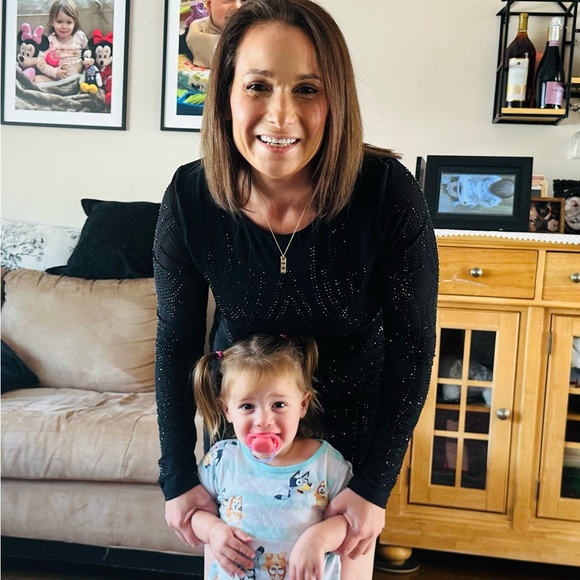 Meet your Posher, Sari - Picture 4 of 4